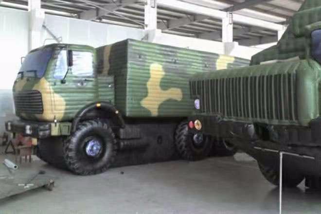 开阳大型军事车